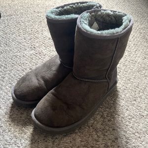 Gray Uggs